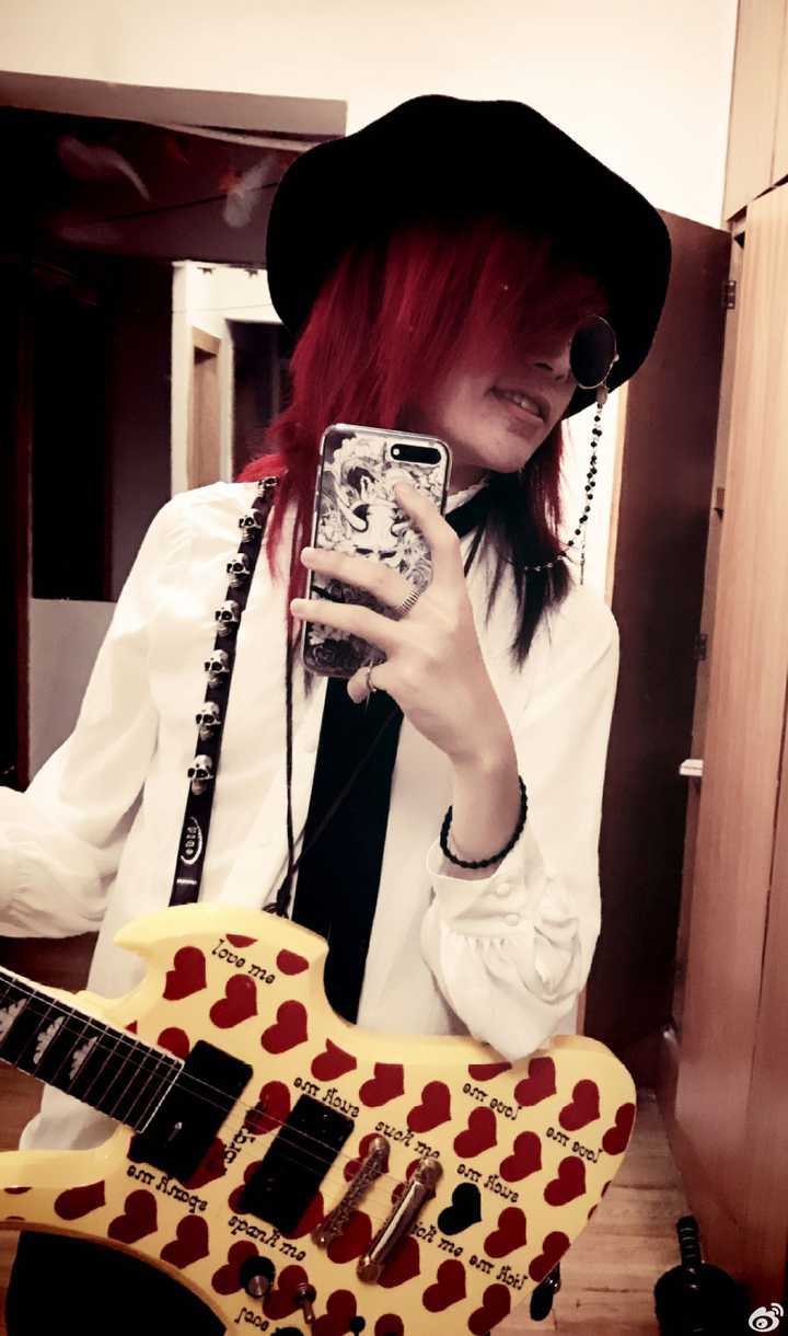 女孩子喜欢长头发的男生吗?