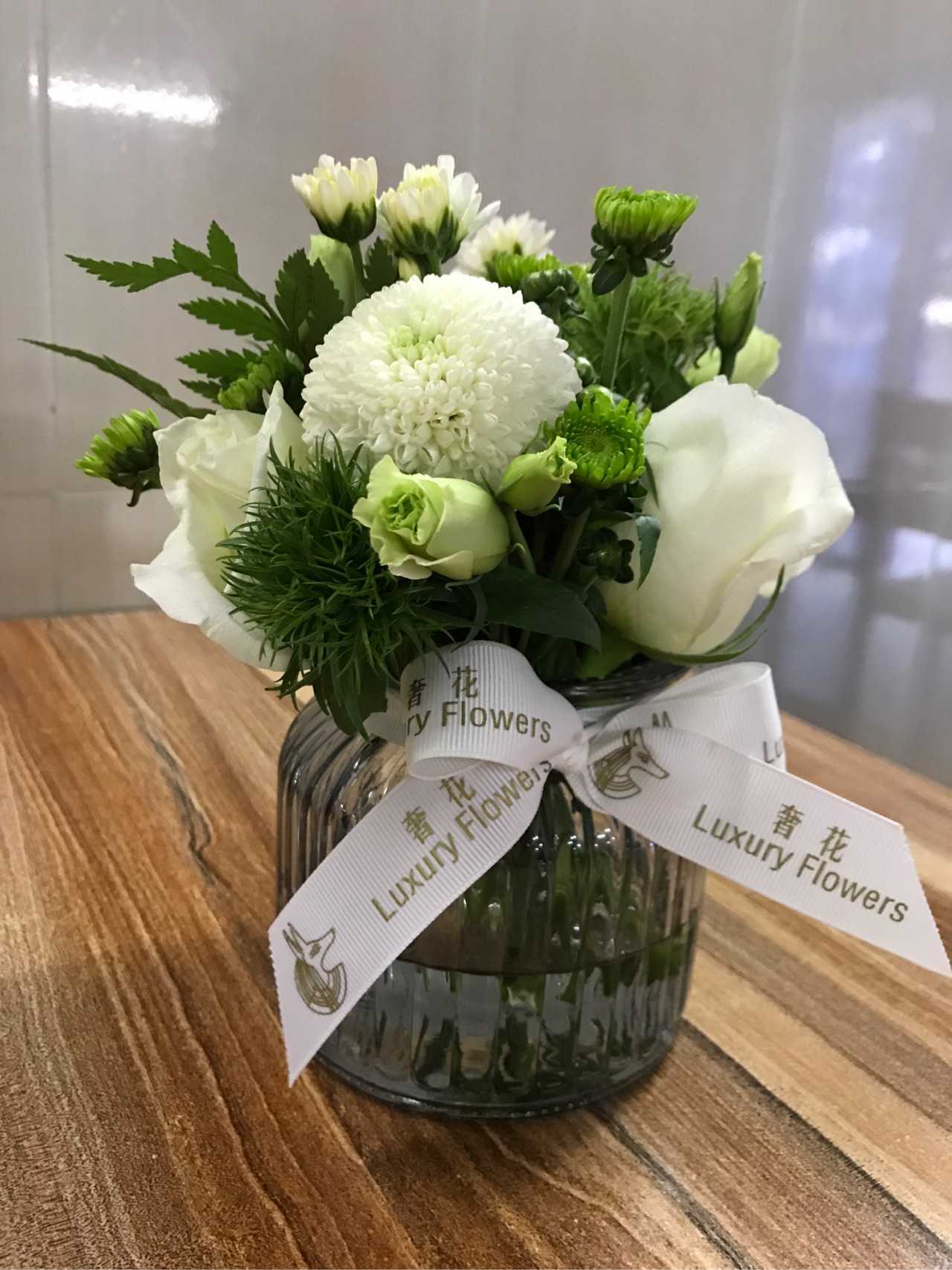 奢花花艺#办公室小瓶花!