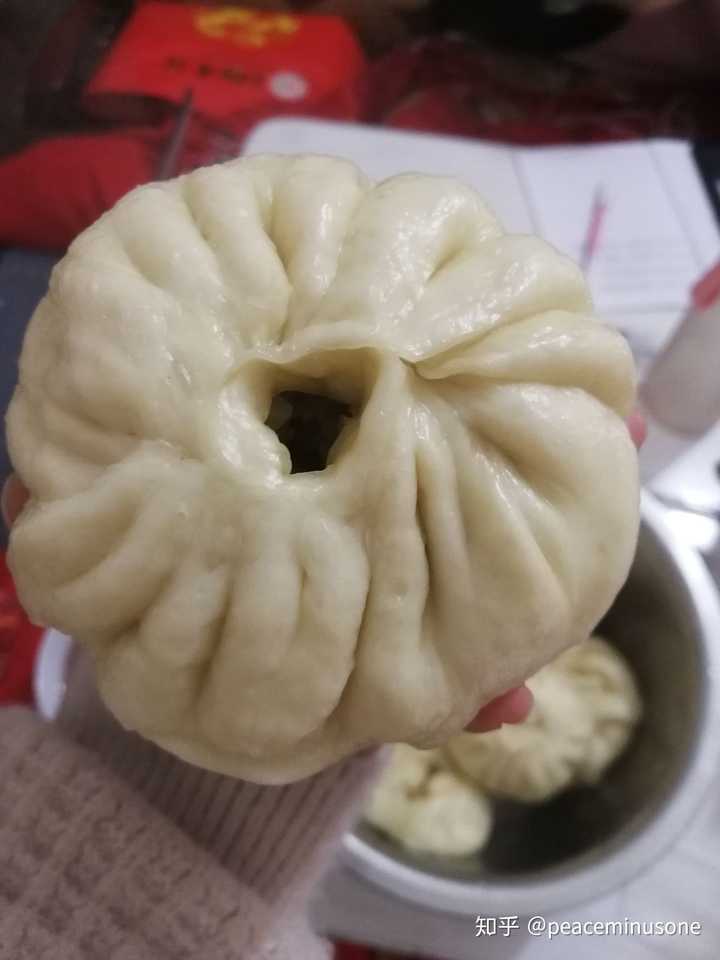 真的有成年女生,早上吃一个包子就能饱吗?