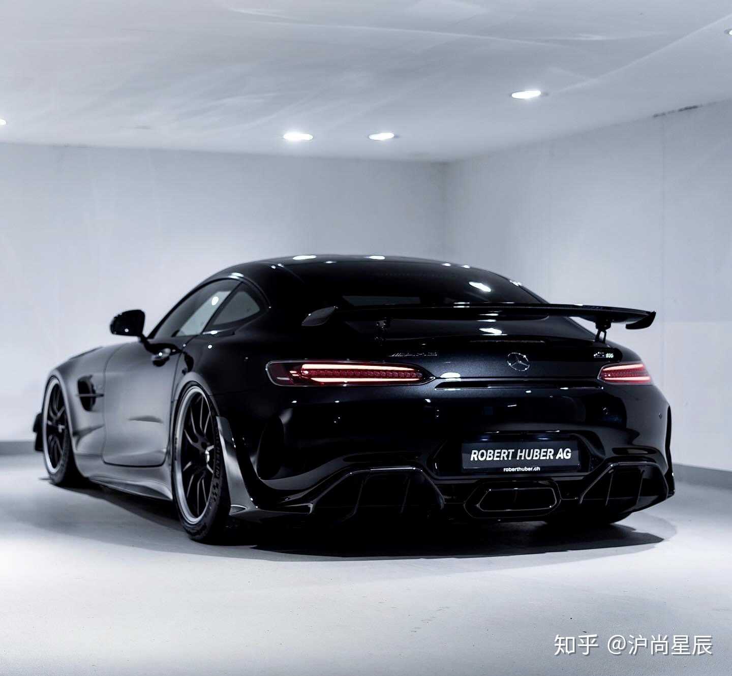 沪尚星辰 的想法: 【美车鉴赏】 黑武士奔驰amg gtr,帅的无… - 知乎