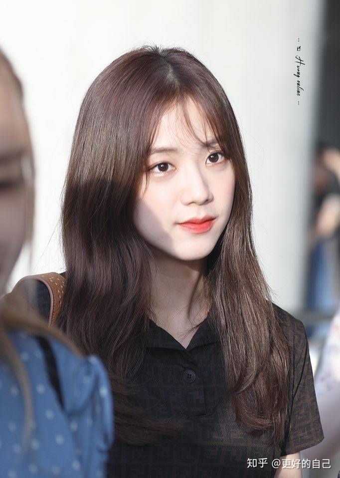 你為什麼喜歡blackpink的金智秀(jisoo)?