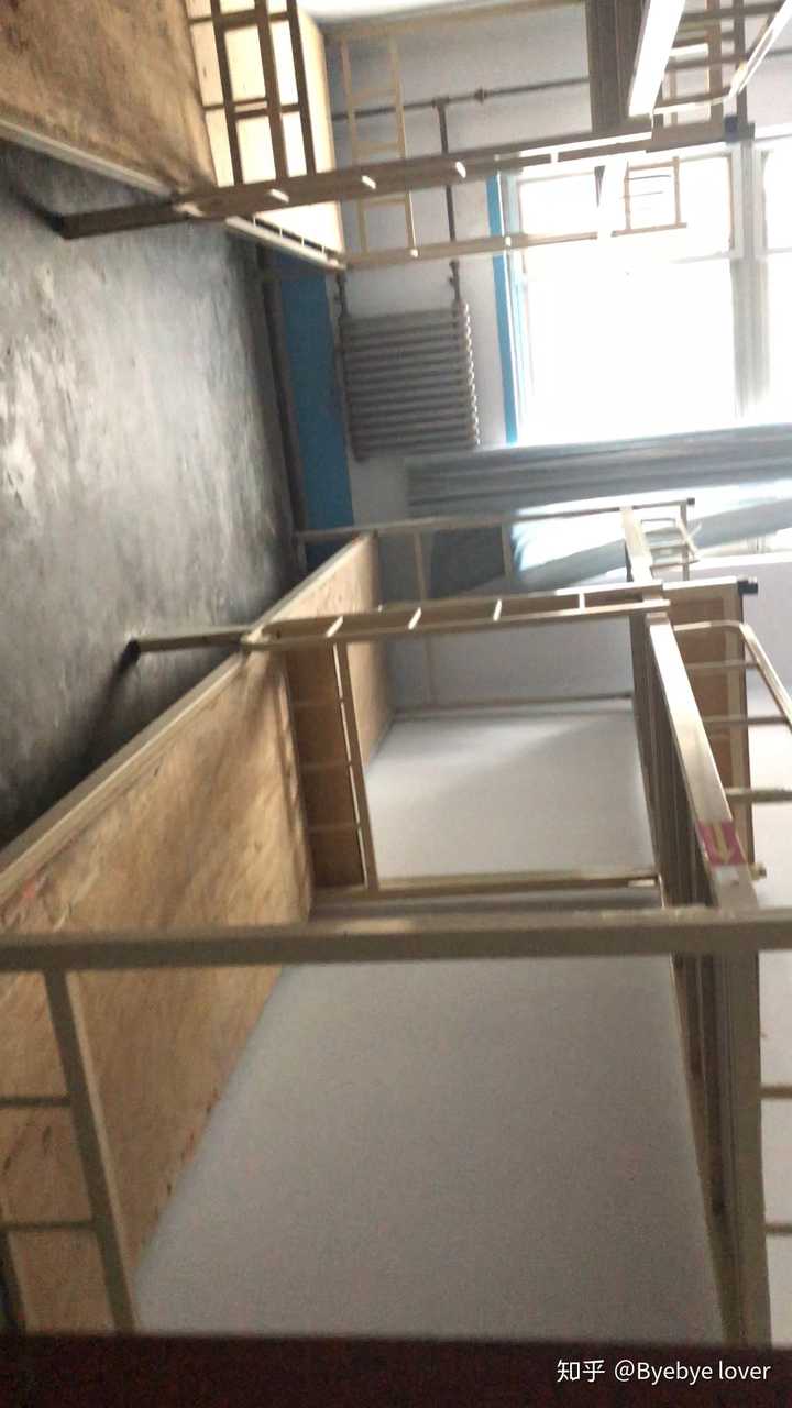 有潍坊寿光圣都中学宿舍图片吗?