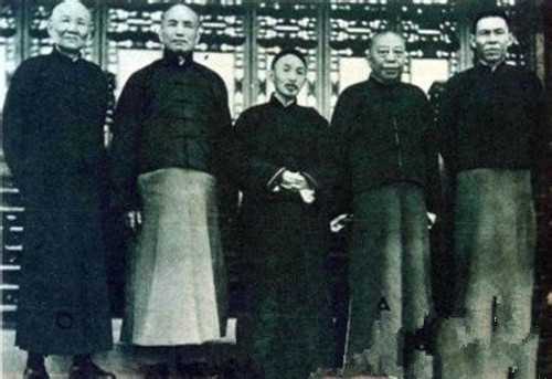 青帮匪首黄金荣是否得善终？四九年解放后他生活如何？ - 知乎