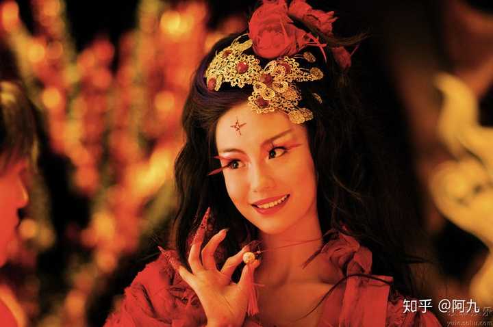 即使景天拼命使眼色也毫不示弱,更是差点说出景天为获取火灵珠的事实