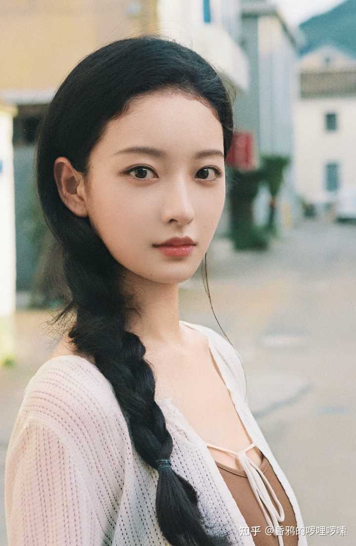 如何评价《莫离》中的04年杨舒伊“叶莹”? - 知乎