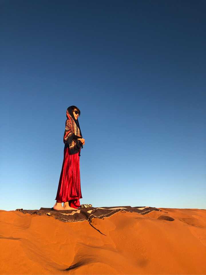 在沙漠中拍照穿的超好看(上镜)的衣服有哪些风格?