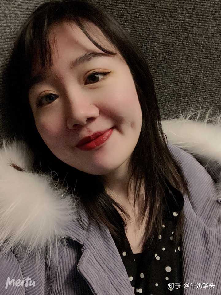 你的身边有没有脸大却很好看的女生?