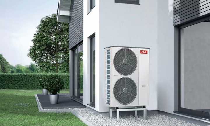 约克水机中央空调+博世锅炉，夏天用外机制冷，冬天用锅炉制热，这种方案有什么优缺点？