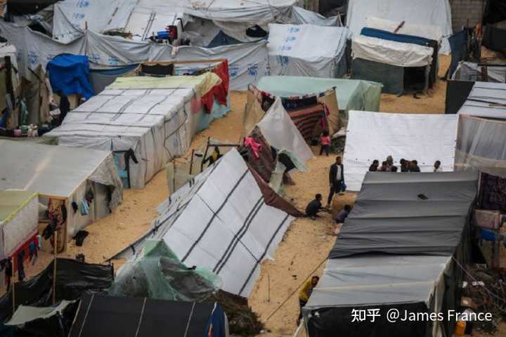 加沙地带约有 160 万人流离失所，目前当地局势如何？ 知乎