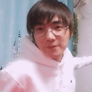 最近超级喜欢吴织亚切大忽悠怎么才能不这么迷恋他 ?