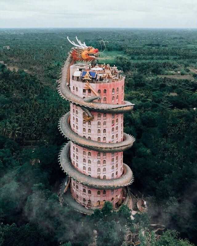 有没有表现巨物恐惧症的图片