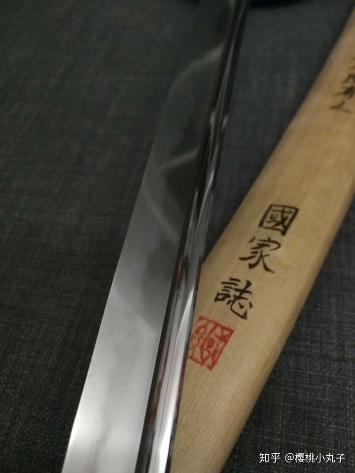 为什么日本武士刀的制作那么复杂 大概的价格是多少呢 中国有什么刀可以与之媲美么 知乎