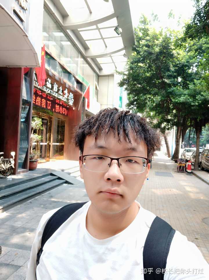 男生长得高丑高丑是什么感觉?