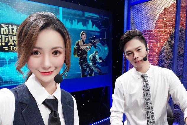 如何看待解说陆狸在 pel总决赛上的表现?