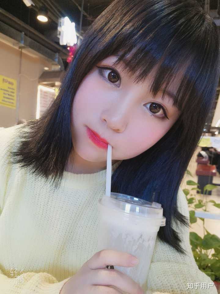 这回真的没屁放了,俺自拍都是化妆 美颜 滤镜的,和真人不一样!