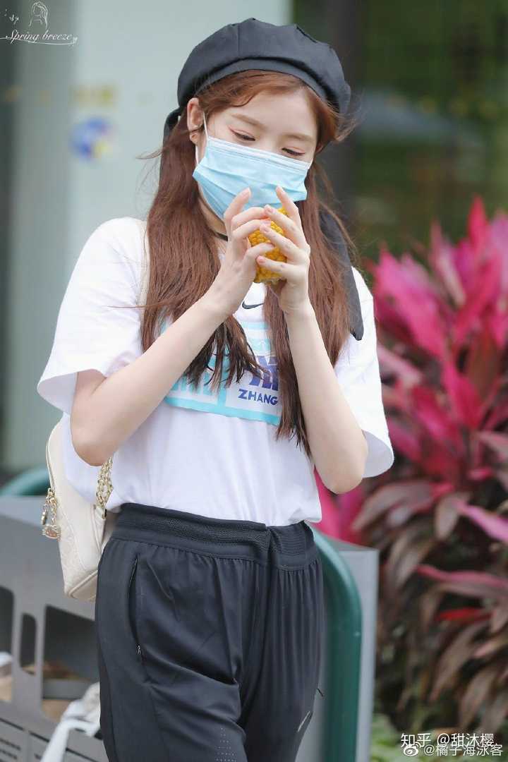 如何评价张楚寒在《青春有你 2》35进20名时被淘汰?