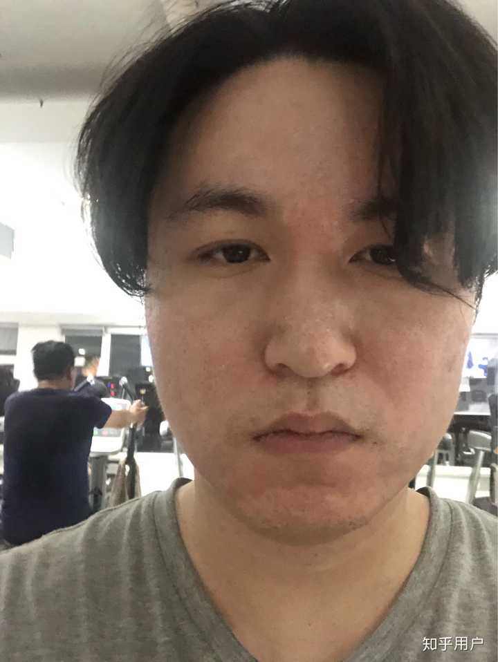 苹果前置摄像头真的会把人拍得很丑吗?