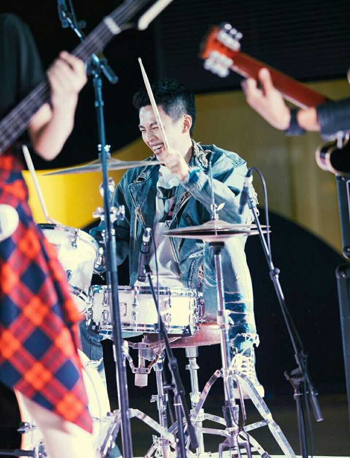 如何评价台湾演员李鸿其?