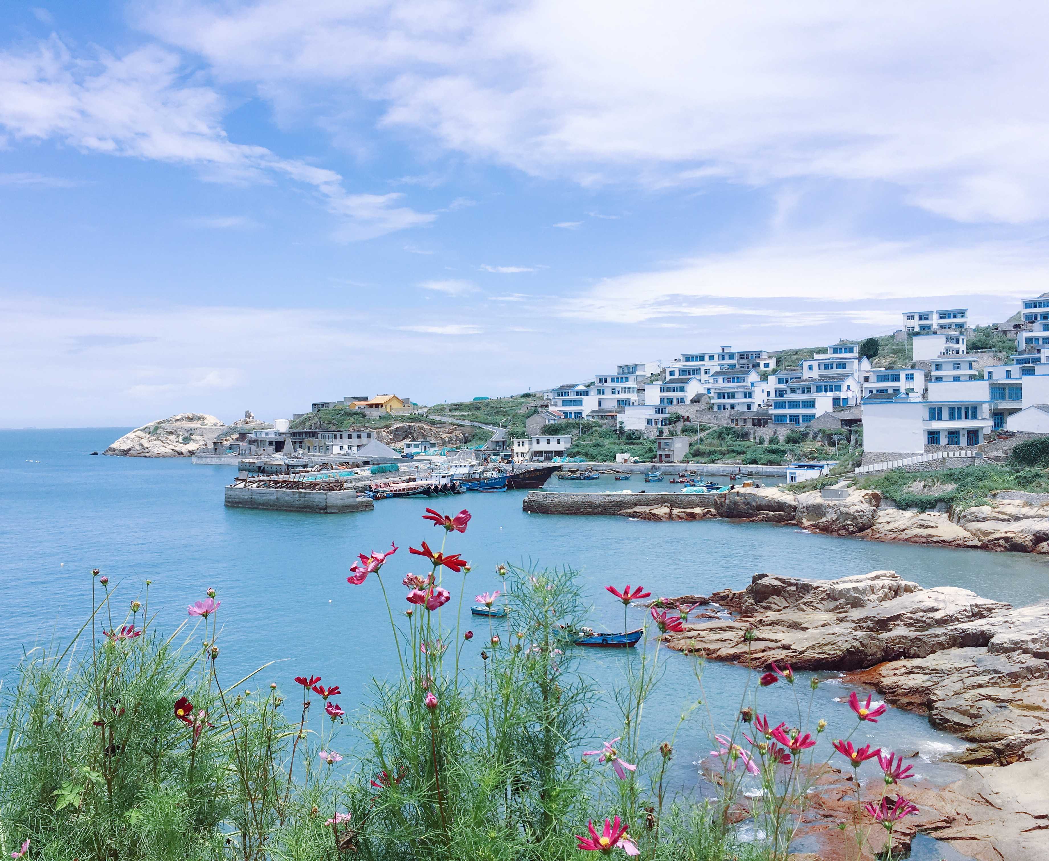 的海连石头都是蓝色~月夜伴着荧光海 花鸟岛位于浙江省舟山市嵊泗县