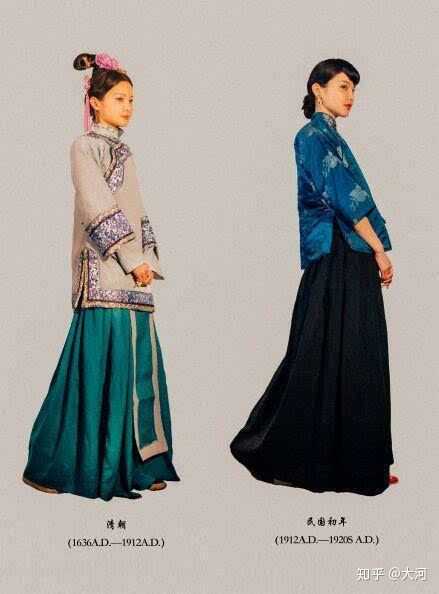 清末民初的旗袍,袄裙 图片中旗袍款式比较老,但是已经初步改良了,袖子