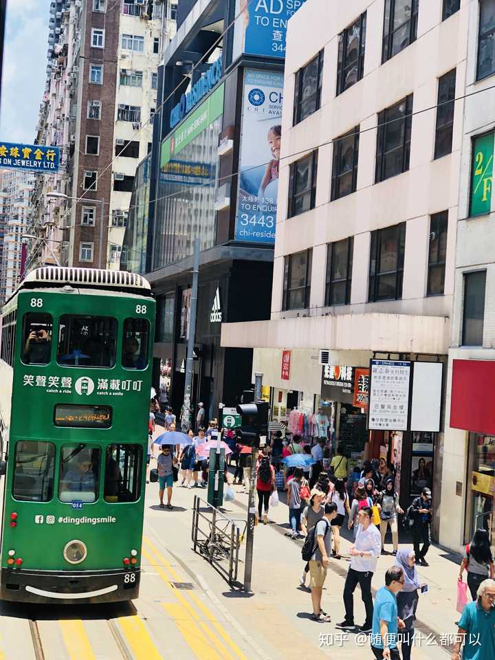 香港奢侈品一条街叫什么 _香港最繁华的购物街叫什么-第2张图片-潮百科