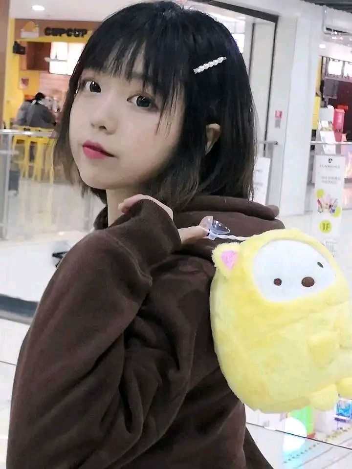 如何评价虚拟偶像 A-Soul 的「嘉然」中之人信息疑似被公开? - 知乎