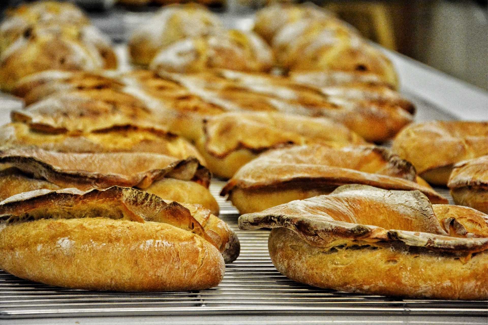 传统法国  黑麦面包 法棍  全麦面包 传统的法式面包