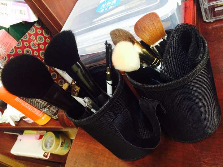 很多化妆刷怎么收纳 ฅ W ฅ 有没有简单整洁的方法 知乎 很多化妆刷怎么收纳 ฅ W ฅ 有没有简单整洁的方法 知乎