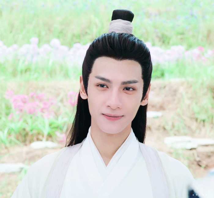 上官透和润玉有什么区别?