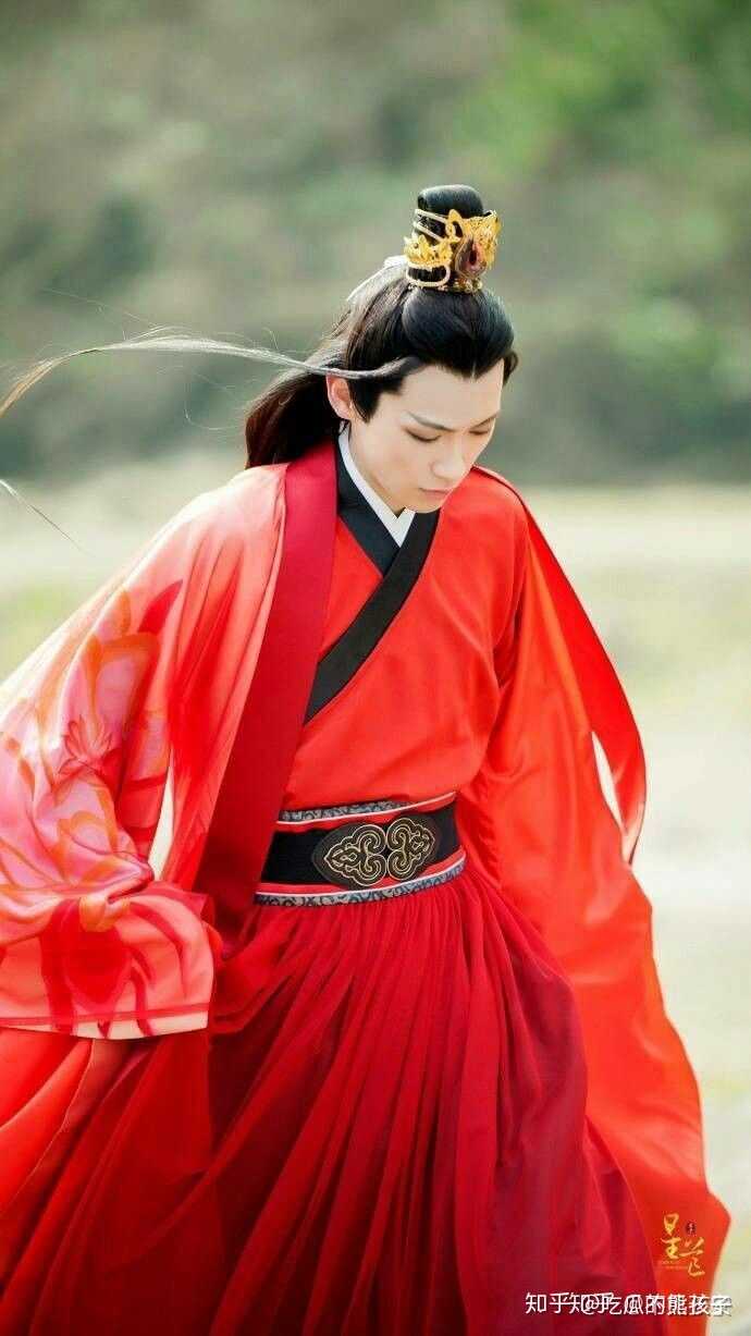 而!不!娘!从此关于古装红衣美男子的想象都有了面孔. 于是坑底躺平.