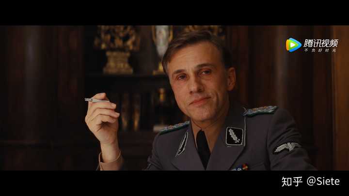 《无耻混蛋》中的党卫军上校汉斯兰达.