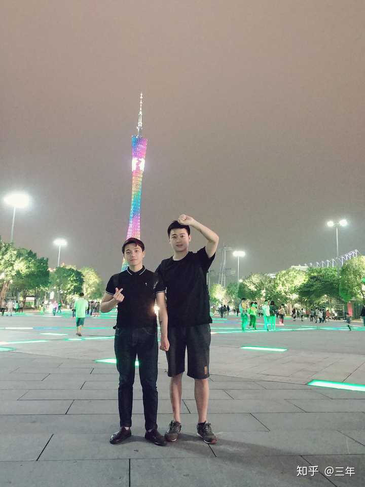 男生身高不足160cm是一种怎样的体验?