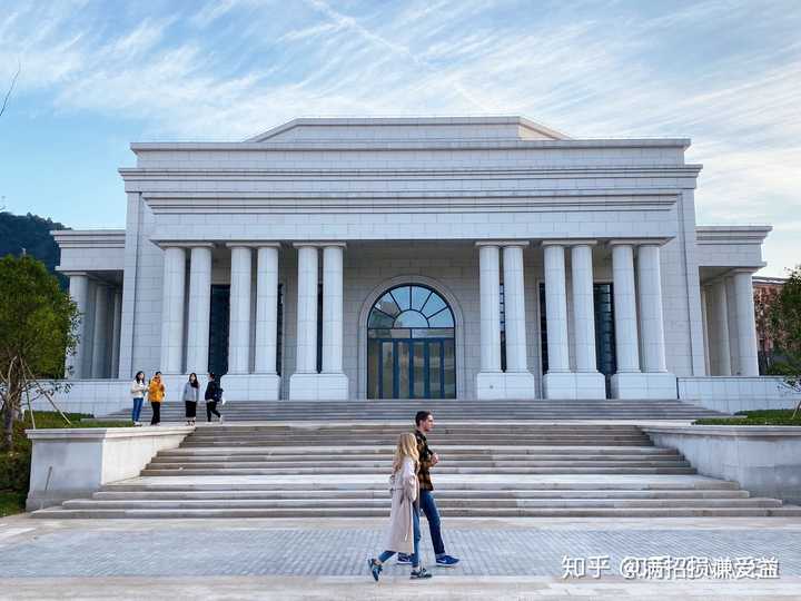 浙江外国语学院排名_浙江外语类大学排名_浙江外国语学院综合排名