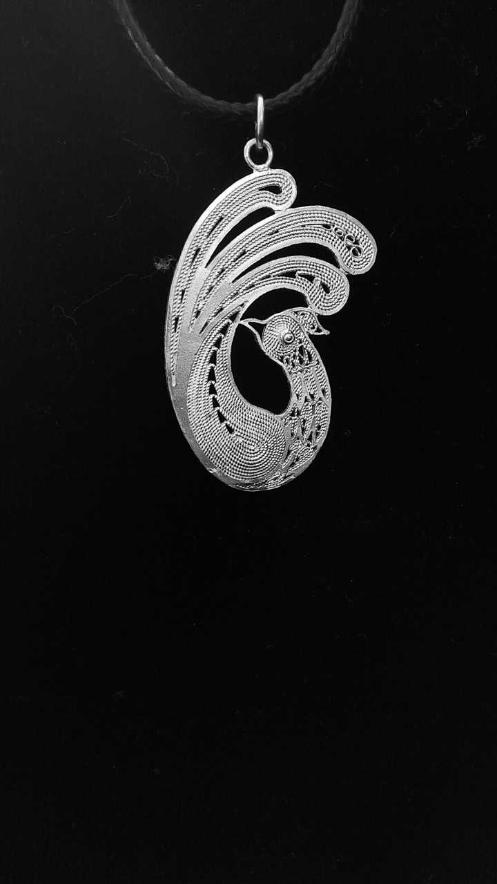 哪里有传统的手工艺银匠 银饰店 999 990素银?