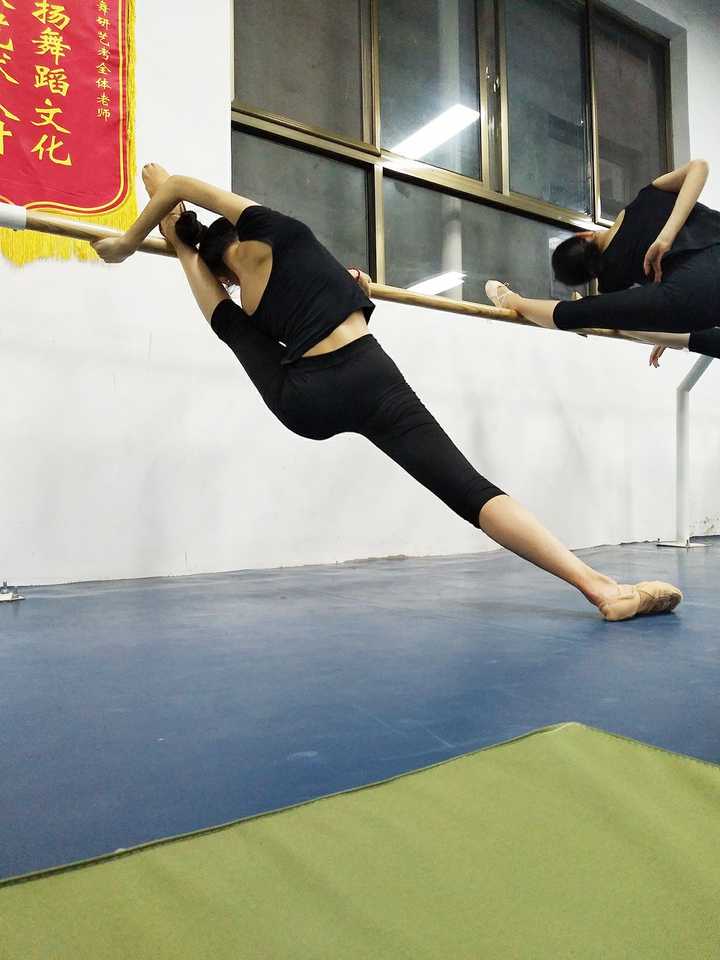 学习芭蕾可是韧带很硬怎么办?