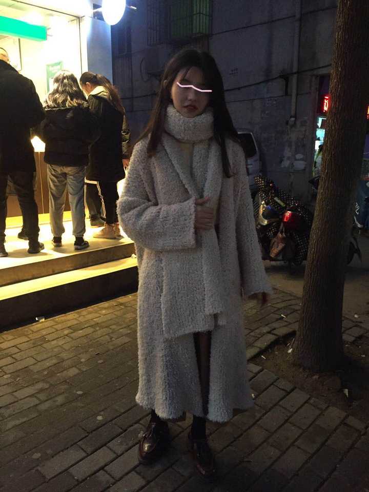 冬天女生有哪些好看的衣着搭配?