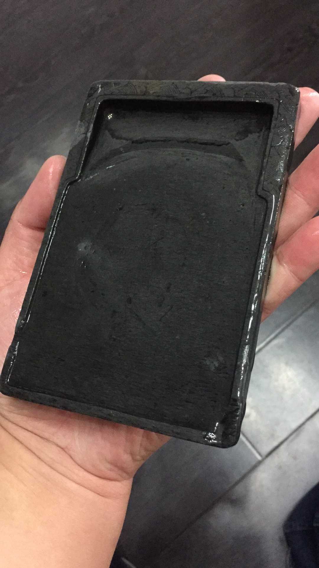 偶得一玉山罗纹老砚,研之下方爽利,实用之妙物