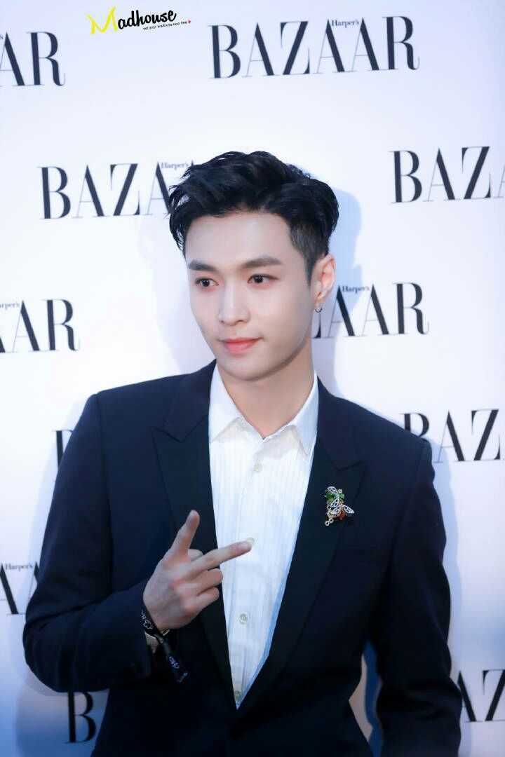 有没有戴耳环但不娘的男人?