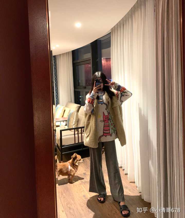 那我就来肥答一下8 就是不喜欢拍全身照 拍全身照就是要么挡脸要么