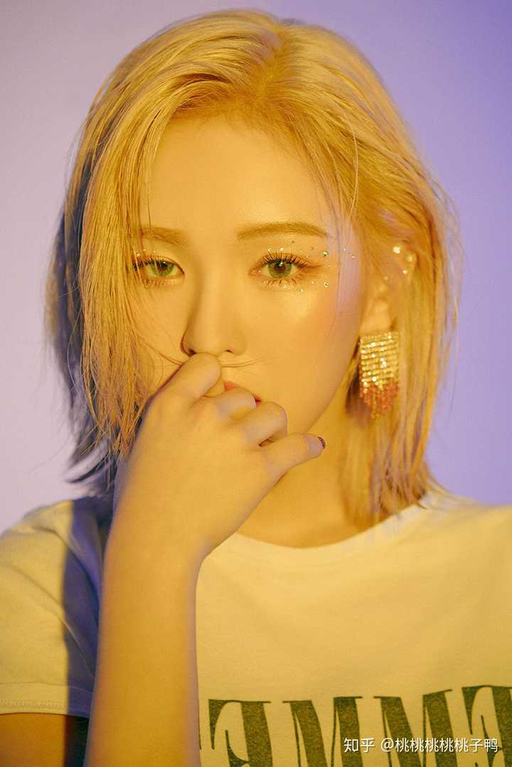 可以分享一下你们手机里的南韩女爱豆的绝美动图嘛?