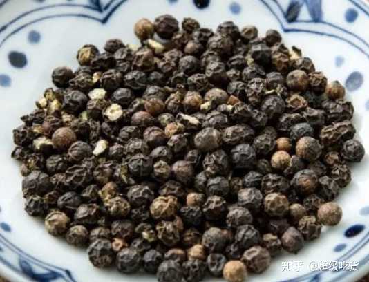 黑胡椒和白胡椒在烹饪上有什么区别么 知乎 黑胡椒和白胡椒在烹饪上有什么区别么 知乎