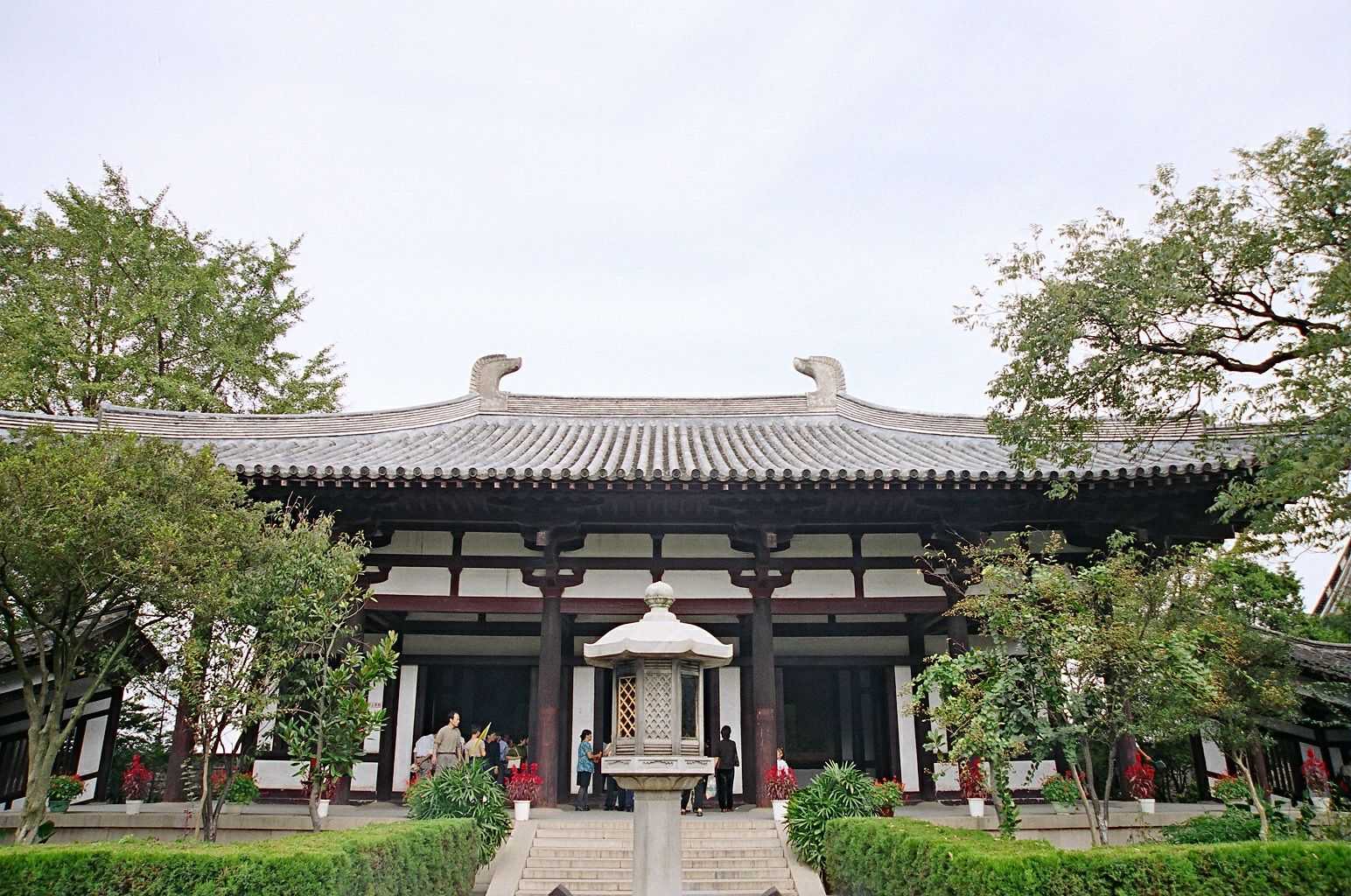 建筑之美# 扬州鉴真大和尚纪念堂,梁先… - 知乎