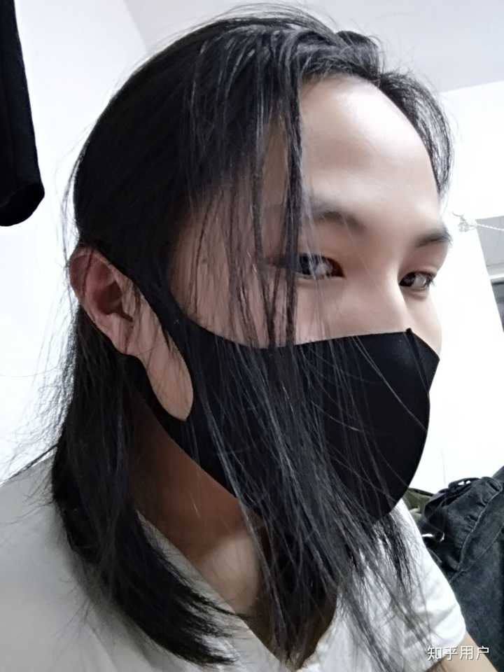 男生留长发怎么打理过渡期的发型?