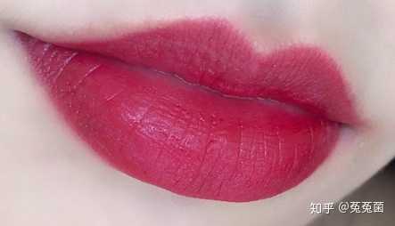 求推荐玫红色口红?