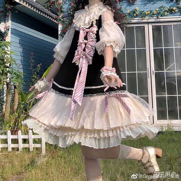 求独特的Lolita推荐（一眼就能看出来和其他的Lolita不同的裙子）？ - 知乎