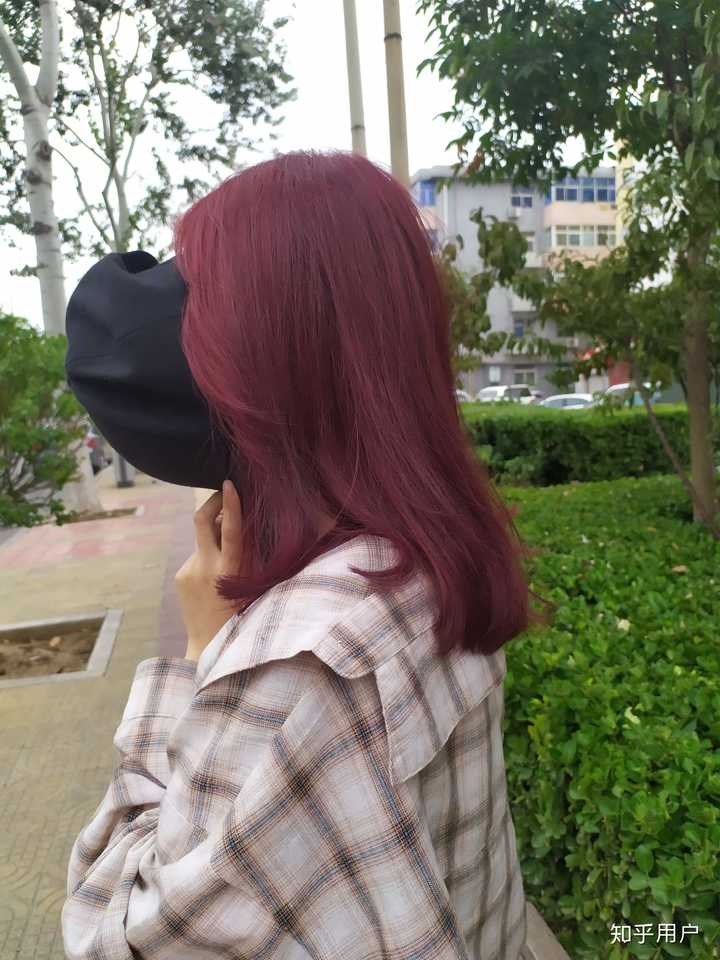 紫红色发色掉色后图片图片