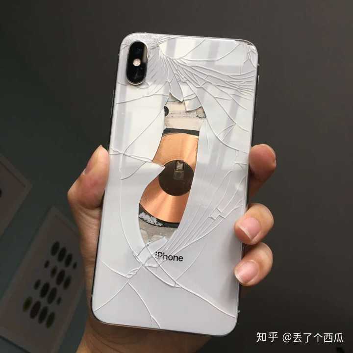 有没有手感好一点的iphone12手机壳推荐 知乎
