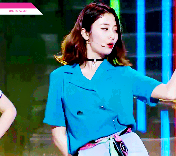 韩国女团成员有哪些惊为天人的瞬间?