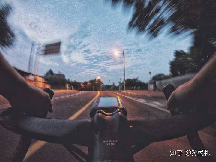 骑行自行车的时候 有什么好办法在骑行和拍照状态下切换 知乎 骑行自行车的时候 有什么好办法在骑行和拍照状态下切换 知乎