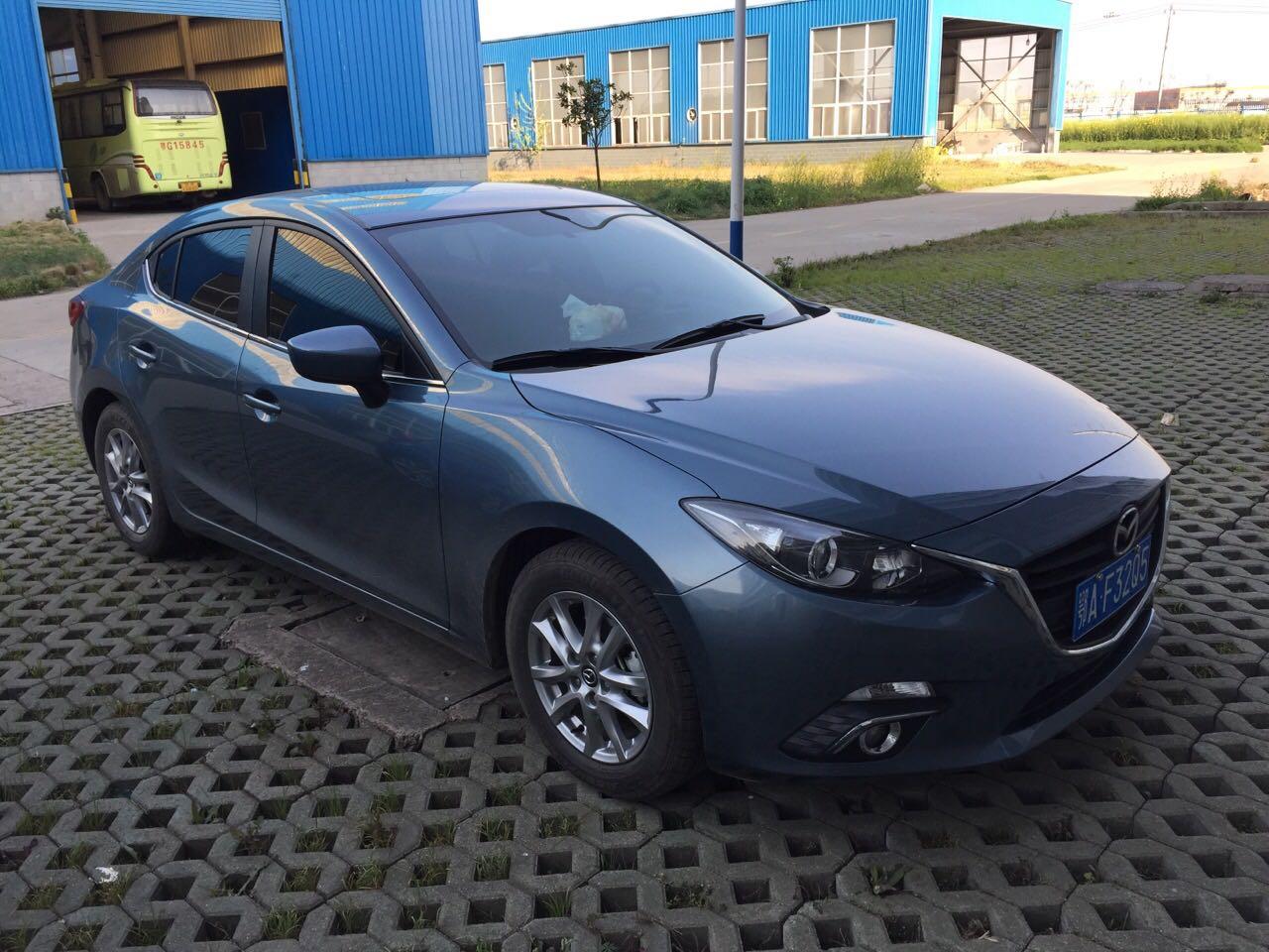 马3昂克赛拉选蓝色还是白色